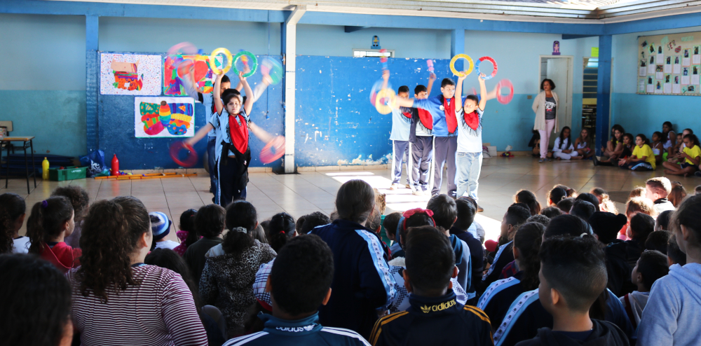 Atividades Circenses são promovidas no âmbito escolar